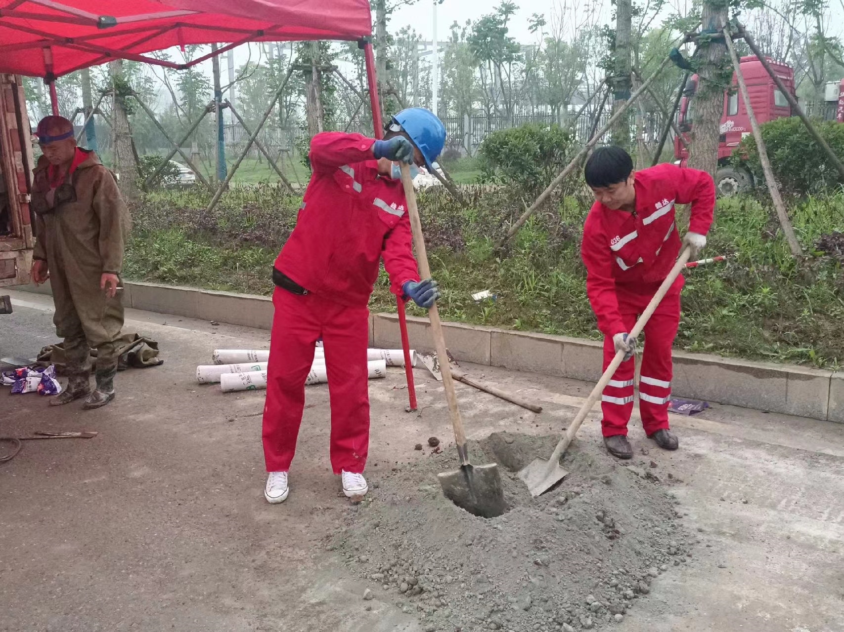 盘龙管道疏通哪家好】及时进行市政管道清淤
