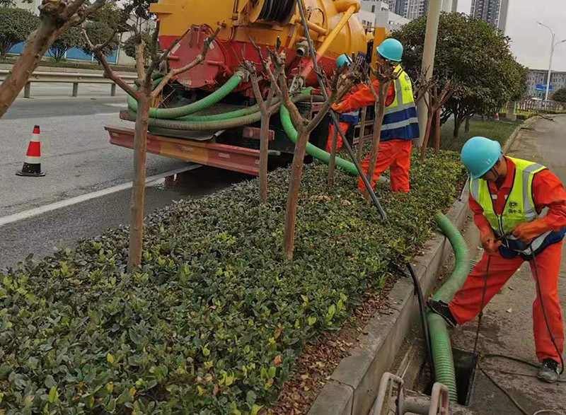 盘龙市政管道清淤